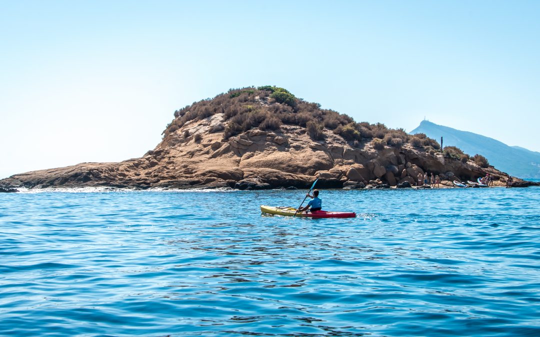 La Bocana Sailing Point : AVENTURAS MORRO DE TOIX y ISLAS / acantilados y cuevas