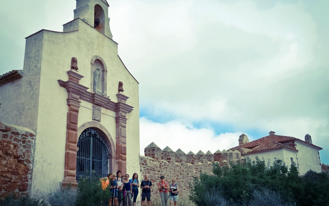 UN DÍA EN EL PAÍS DE LAS ROCAS ROJAS.